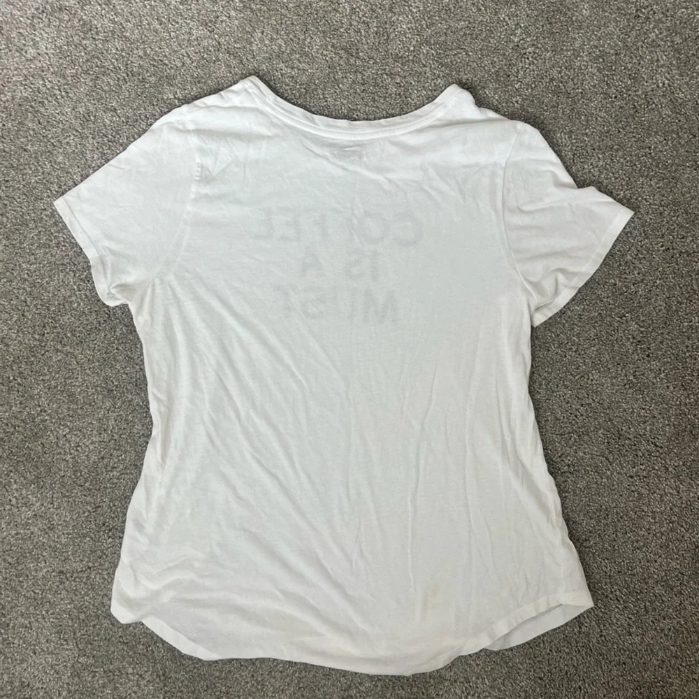 Old Navy White Graphic Tee - “Coffee Is A Must” Woman’s L 100% Cotton - Picture 2 of 5